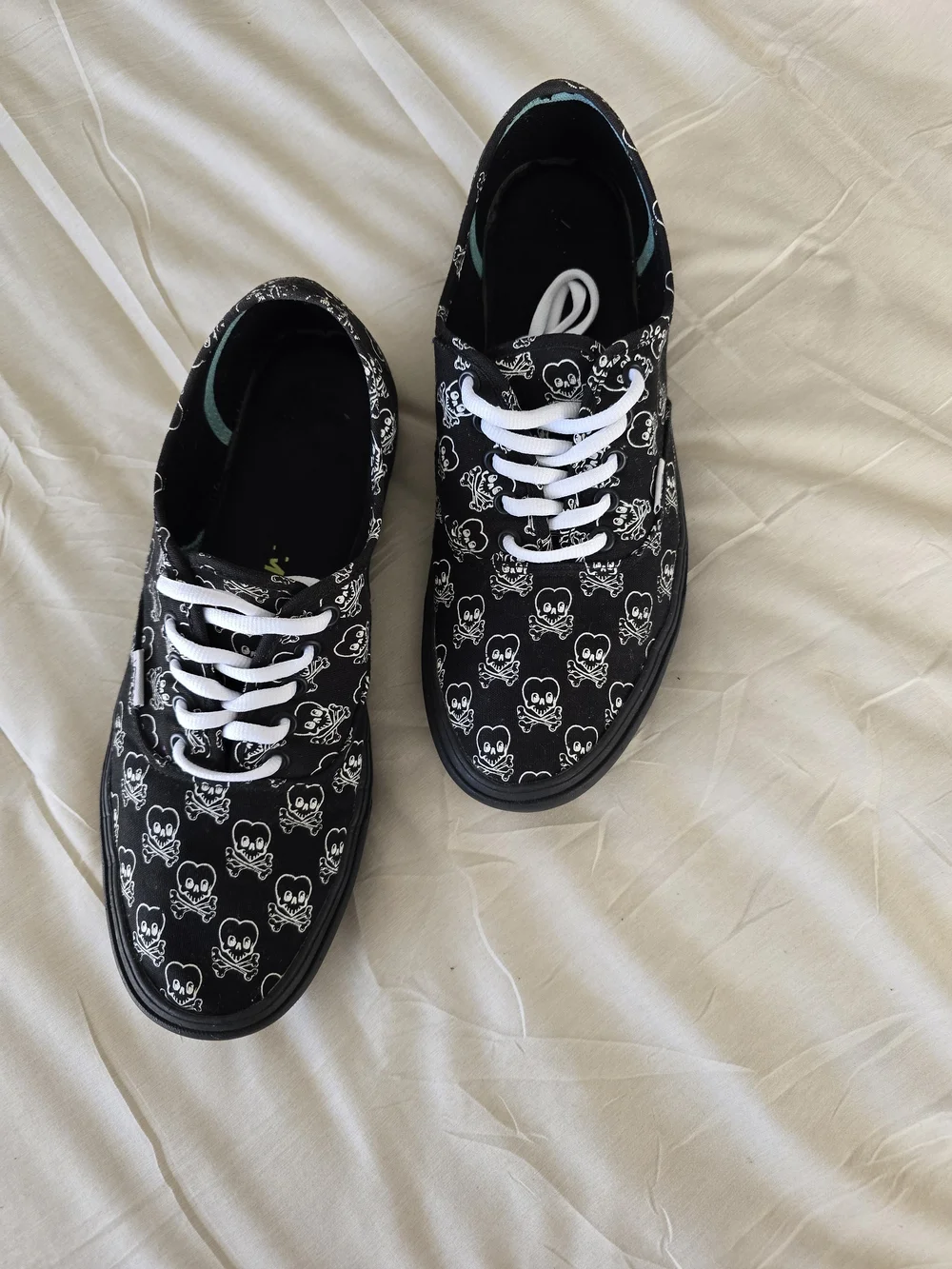 VANS Comfy Cush Coldhearted Skull & Bones - Skate Goth Dark US M 10 - Excellent